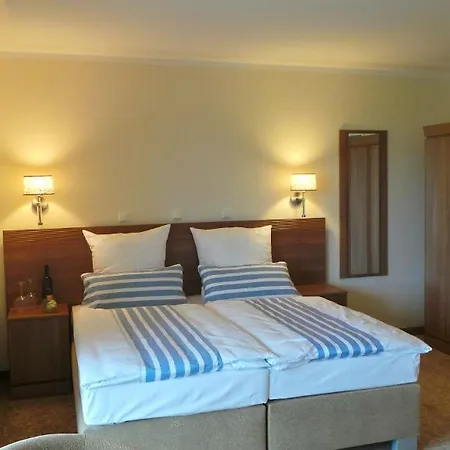 ホテル Ostseehotel 3*